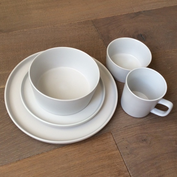 New 5 pcs Set Stoneware Luxmatte Dinnerware plate - Picture 11 of 14